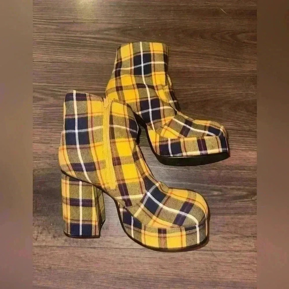 UNIF Yellow Y2K Plaid Platform Boots Women’s Size 9 - Picture 4 of 7